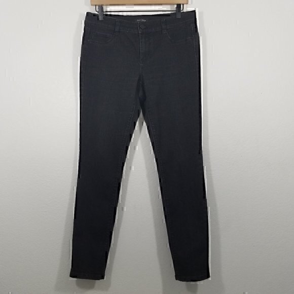 White House Black Market Denim - White House Black Market Skinny Leg Stretch Jeans
